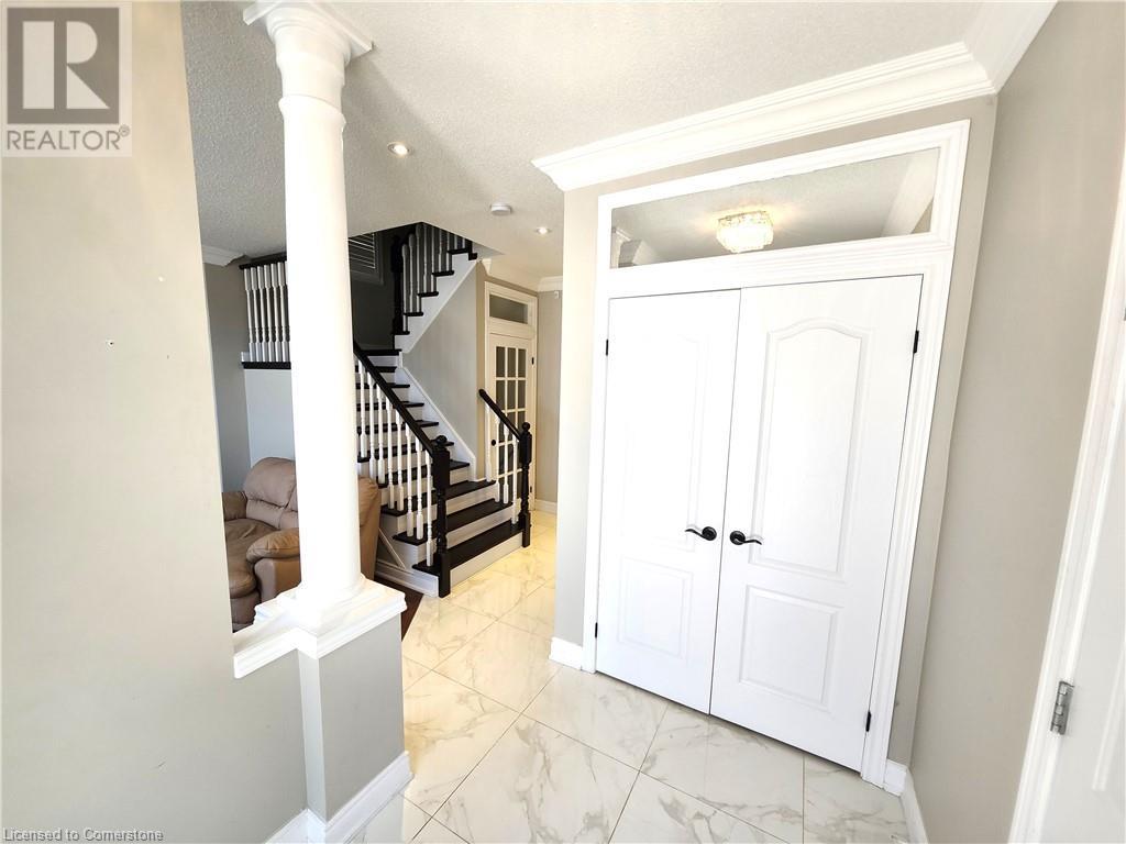 63 BIGGS Avenue, Ancaster, Ontario, L9K1R7 — Photo 3