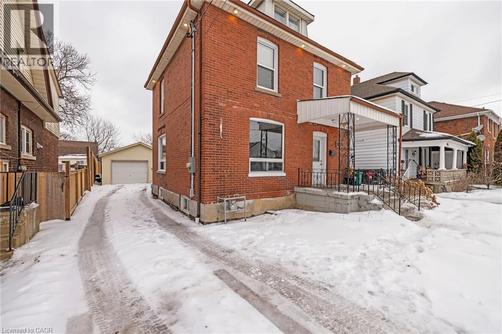 4731 THIRD Avenue, Niagara Falls, Ontario, L2E4L7 — Photo 2