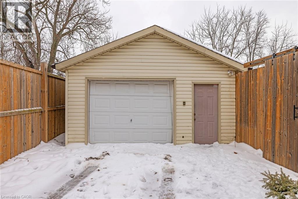 4731 THIRD Avenue, Niagara Falls, Ontario, L2E4L7 — Photo 3