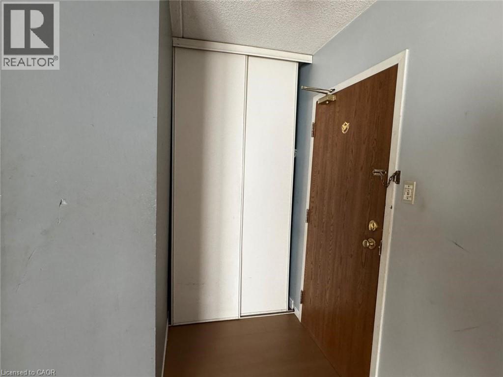 3085 KINGSWAY Drive Unit# 6, Kitchener, Ontario, N2C2P1 — Photo 21