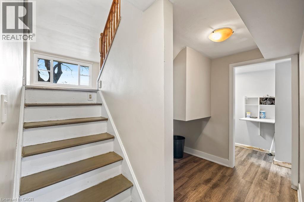 78 CROMWELL Crescent, Hamilton, Ontario, L8G2G2 — Photo 32
