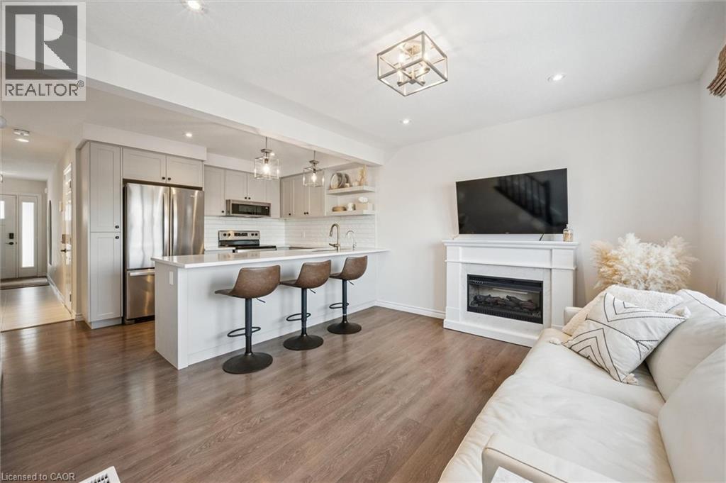 523 HOLLYBROOK Crescent, Kitchener, Ontario, N2R0P1 — Photo 11