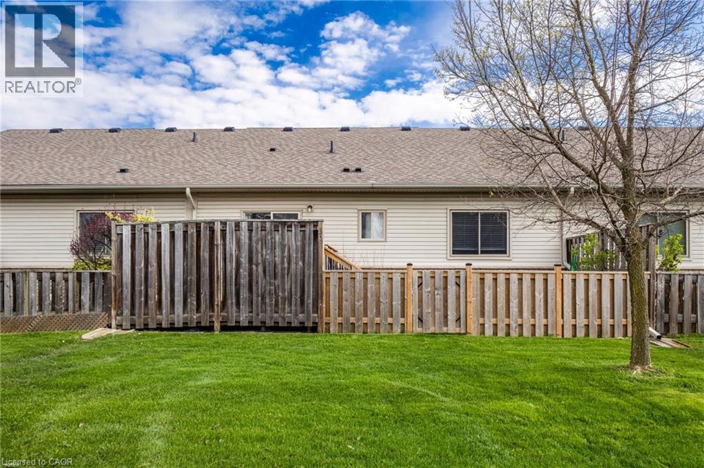 130 SOUTHBROOK Drive Unit# 30, Binbrook, Ontario, L0R1C0 — Photo 28