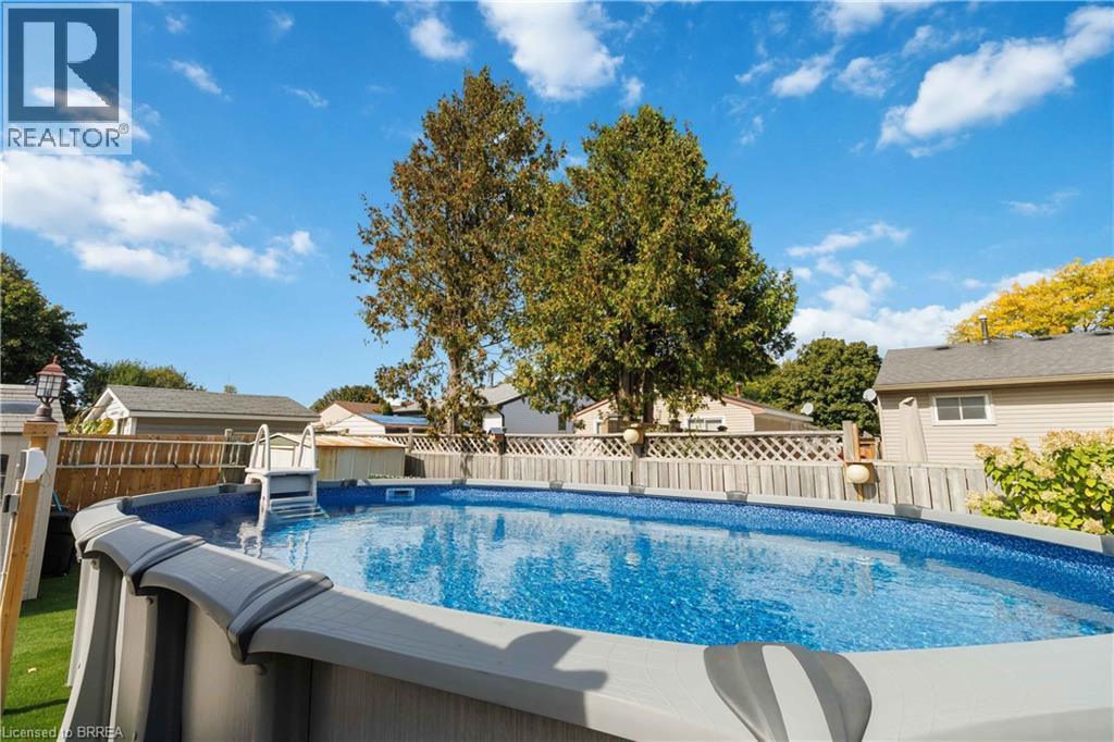 34 SYMPATICA Crescent Unit# LOWER, Brantford, Ontario, N3P1G4 — Photo 25