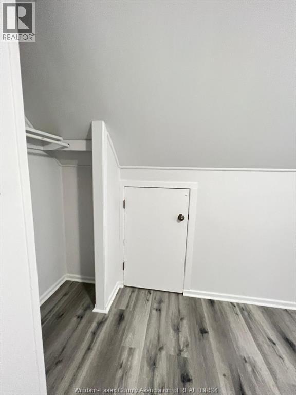 1058 CALIFORNIA, Windsor, Ontario, N9B2Z7 — Photo 21