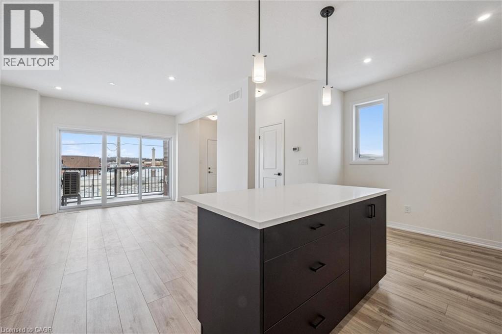 525 ERINBROOK Drive Unit# C061, Kitchener, Ontario, N2E3T1 — Photo 27