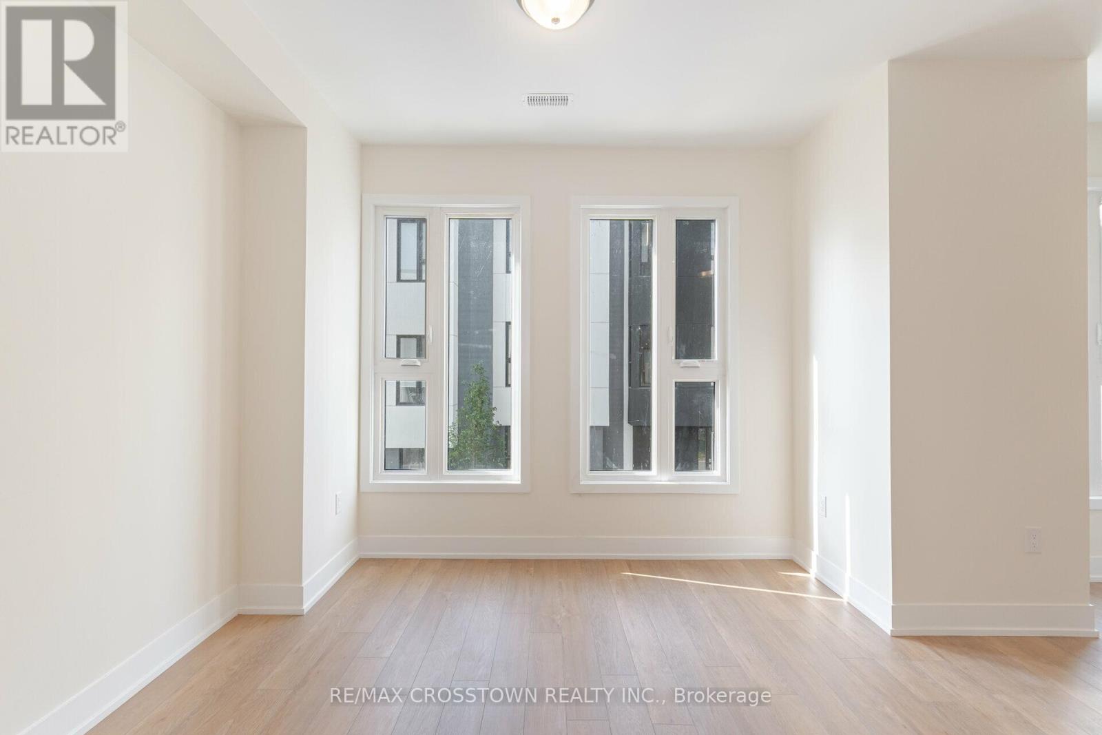 18 MARINERS PIER WAY, Orillia, Ontario, L3V8P4 — Photo 12