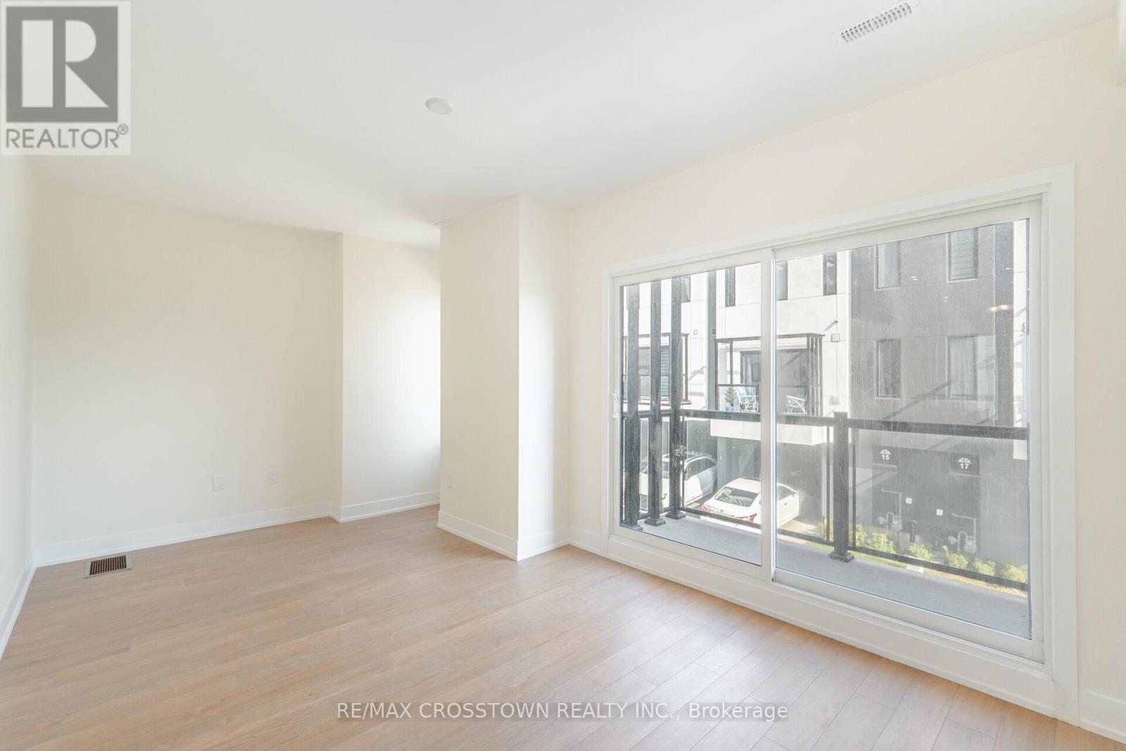 18 MARINERS PIER WAY, Orillia, Ontario, L3V8P4 — Photo 14