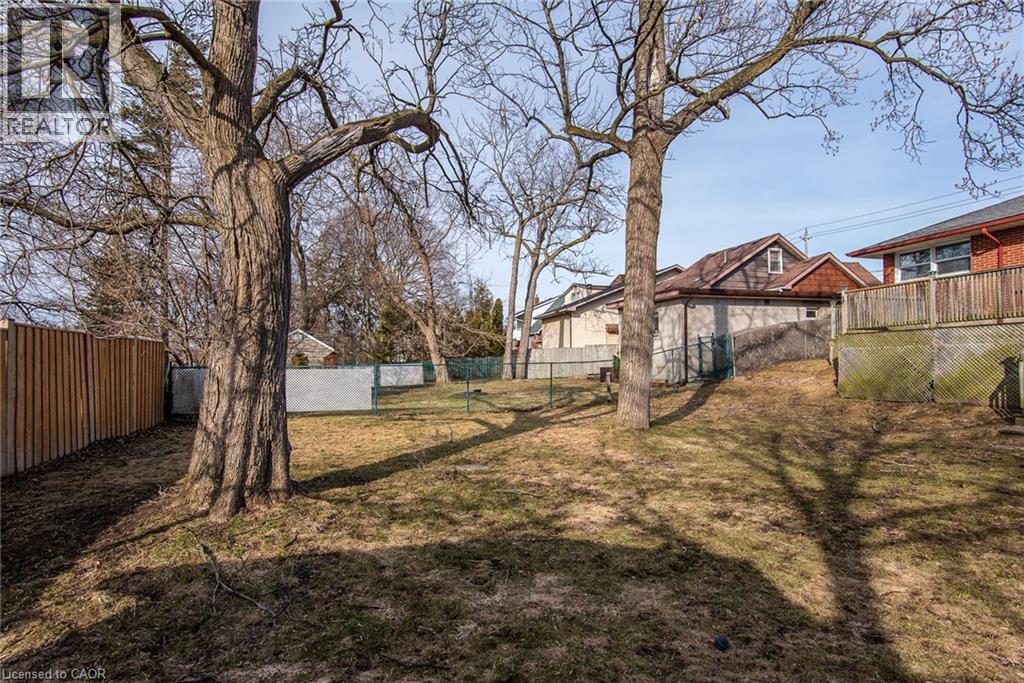 120 FOURTH Avenue, Kitchener, Ontario, N2C1N8 — Photo 19