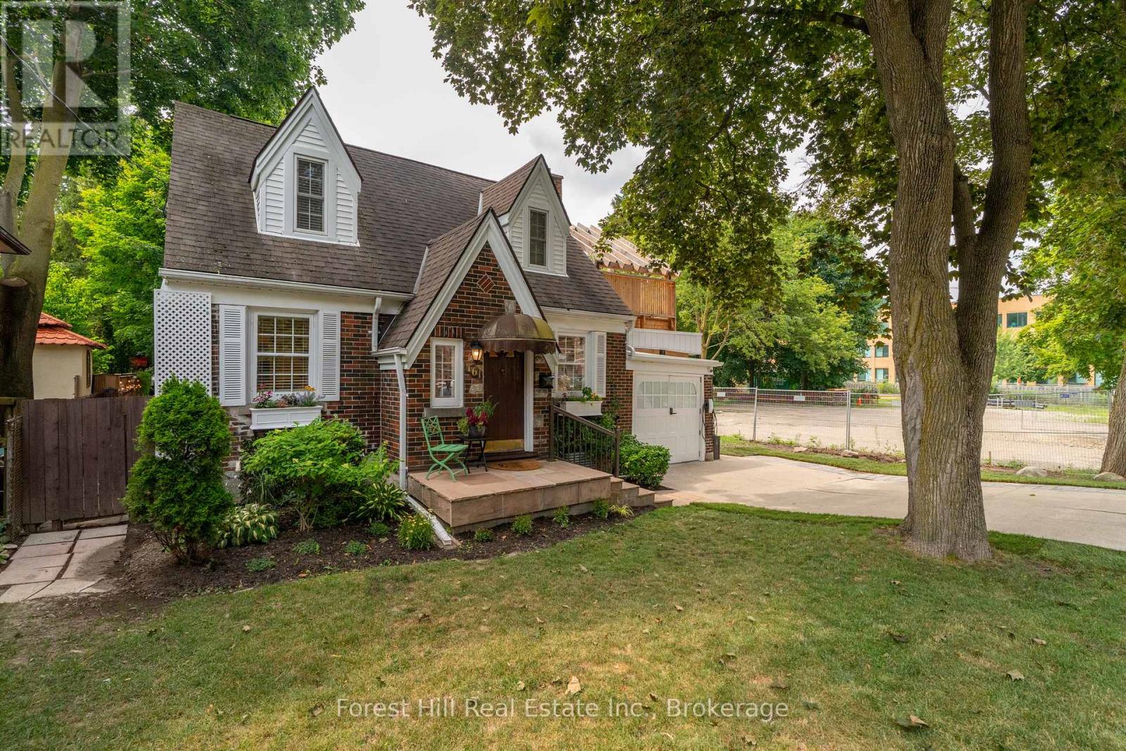 161 HERBERT STREET, Waterloo, Ontario, N2J1T3 — Photo 3