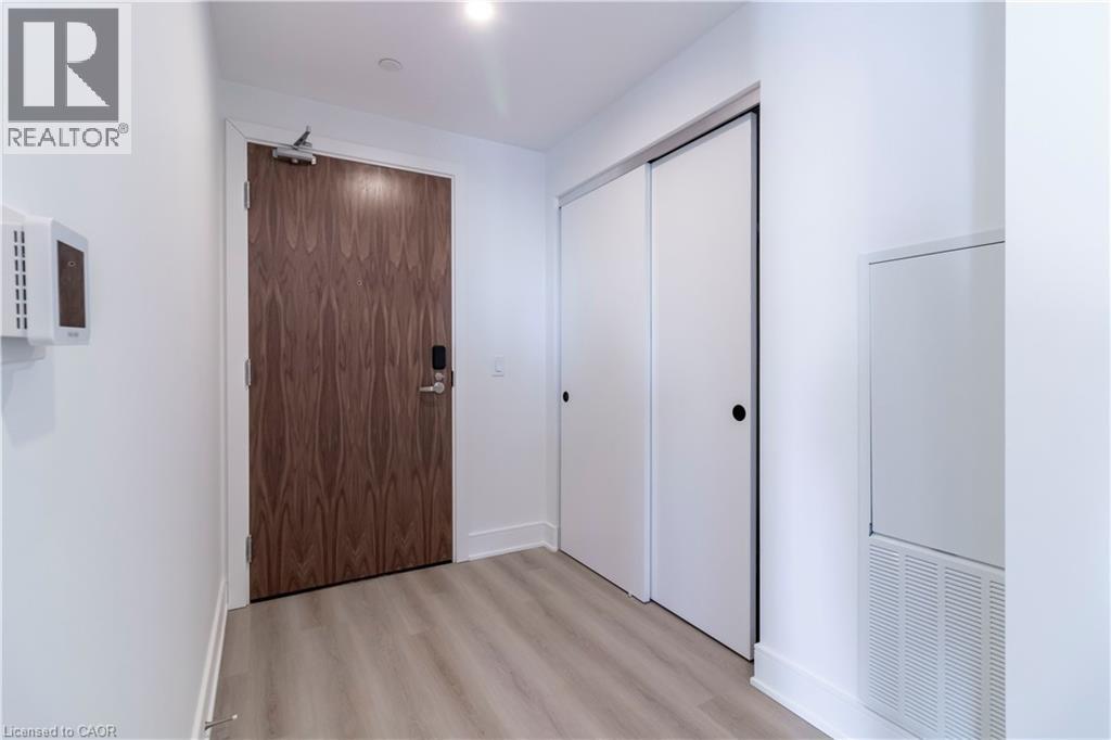 25 WELLINGTON Street Unit# 612, Kitchener, Ontario, N2G0G5 — Photo 4