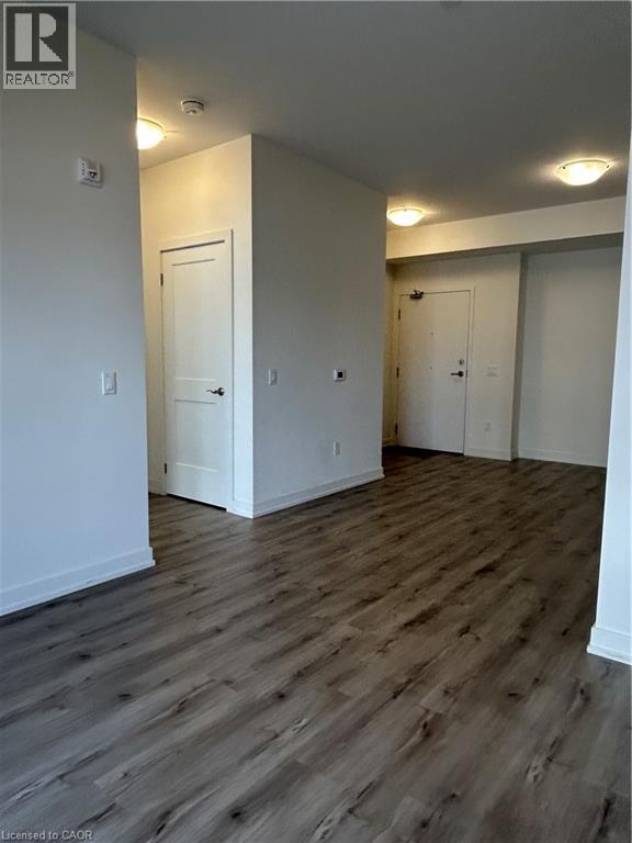 247 NORTHFIELD Drive E Unit# 212, Waterloo, Ontario, N2K0H1 — Photo 18