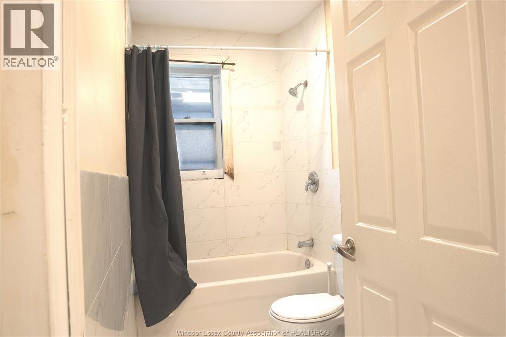 1025 CURRY AVENUE, Windsor, Ontario, N9B2A6 — Photo 10