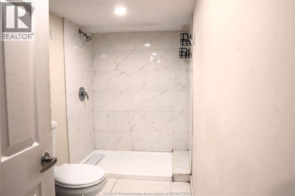 1025 CURRY AVENUE, Windsor, Ontario, N9B2A6 — Photo 21
