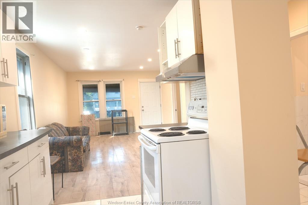 1025 CURRY AVENUE, Windsor, Ontario, N9B2A6 — Photo 8