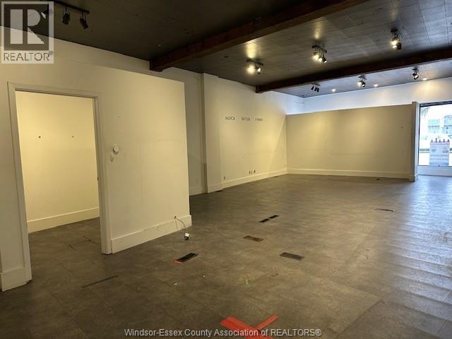 125 TECUMSEH ROAD West, Windsor, Ontario, N8X1E9 — Photo 3