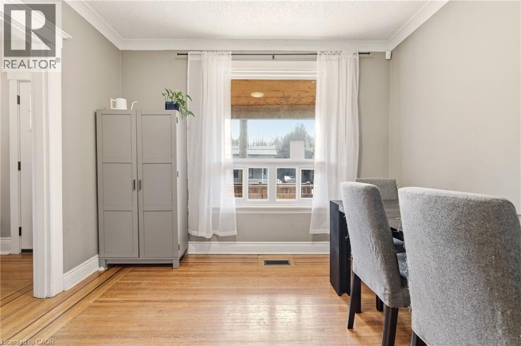 35 DUNDAS Street, Dundas, Ontario, L8H1A1 — Photo 10