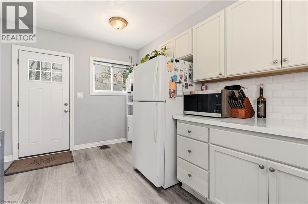 35 DUNDAS Street, Dundas, Ontario, L8H1A1 — Photo 14