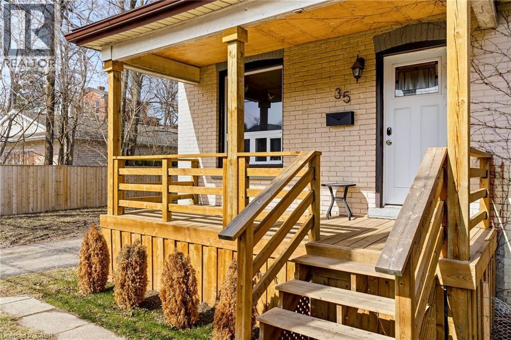 35 DUNDAS Street, Dundas, Ontario, L8H1A1 — Photo 2