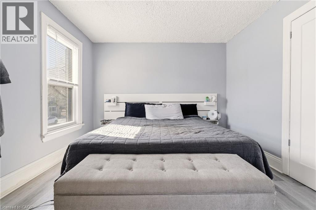 35 DUNDAS Street, Dundas, Ontario, L8H1A1 — Photo 24