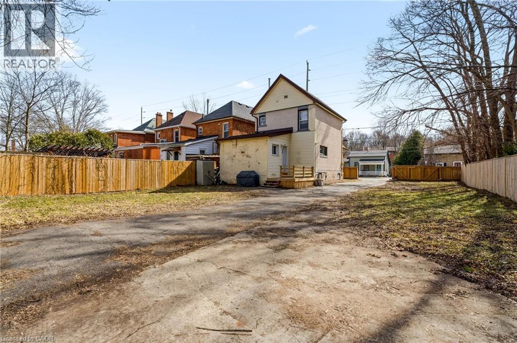 35 DUNDAS Street, Dundas, Ontario, L8H1A1 — Photo 31