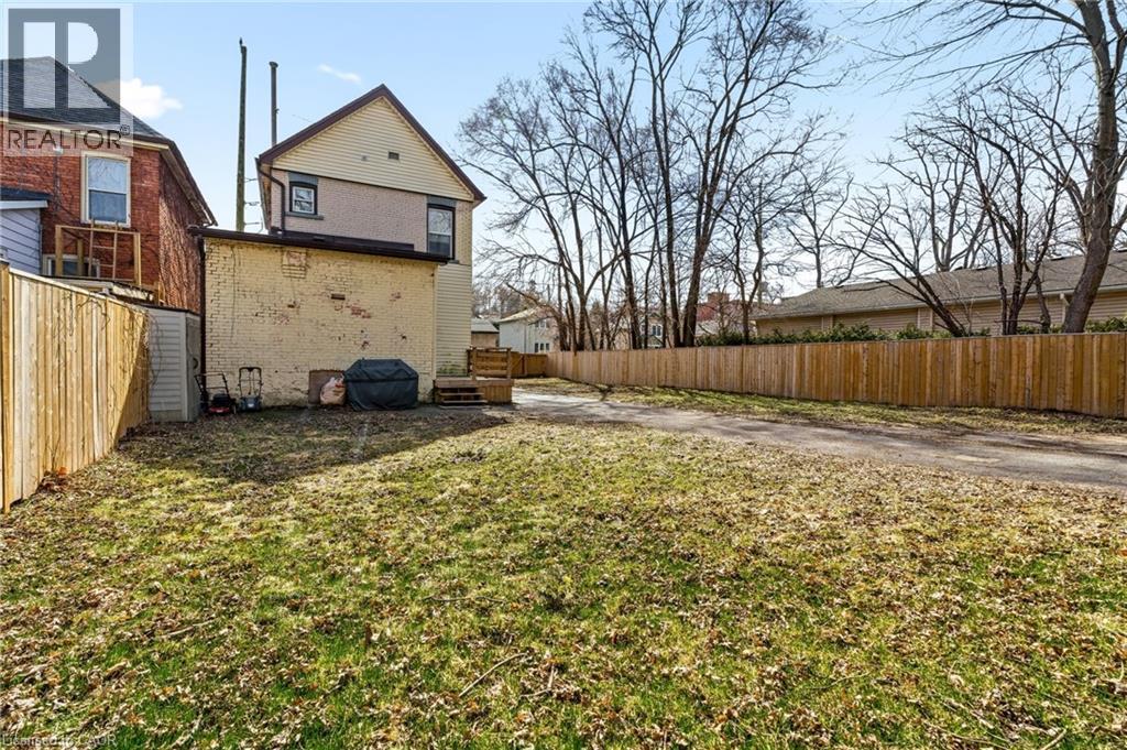 35 DUNDAS Street, Dundas, Ontario, L8H1A1 — Photo 32