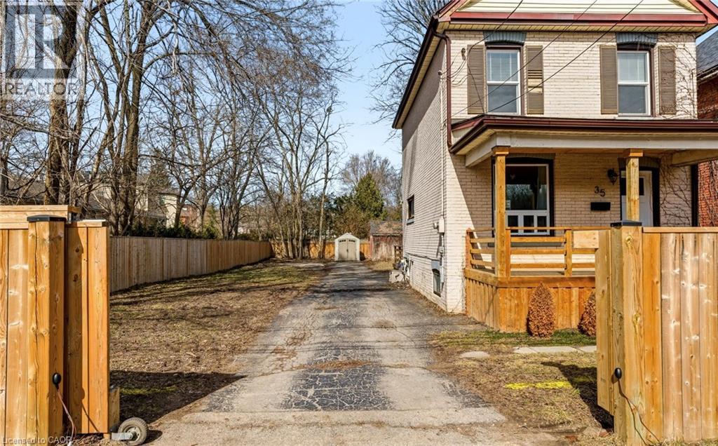 35 DUNDAS Street, Dundas, Ontario, L8H1A1 — Photo 6