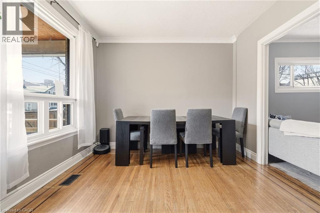 35 DUNDAS Street, Dundas, Ontario, L8H1A1 — Photo 8