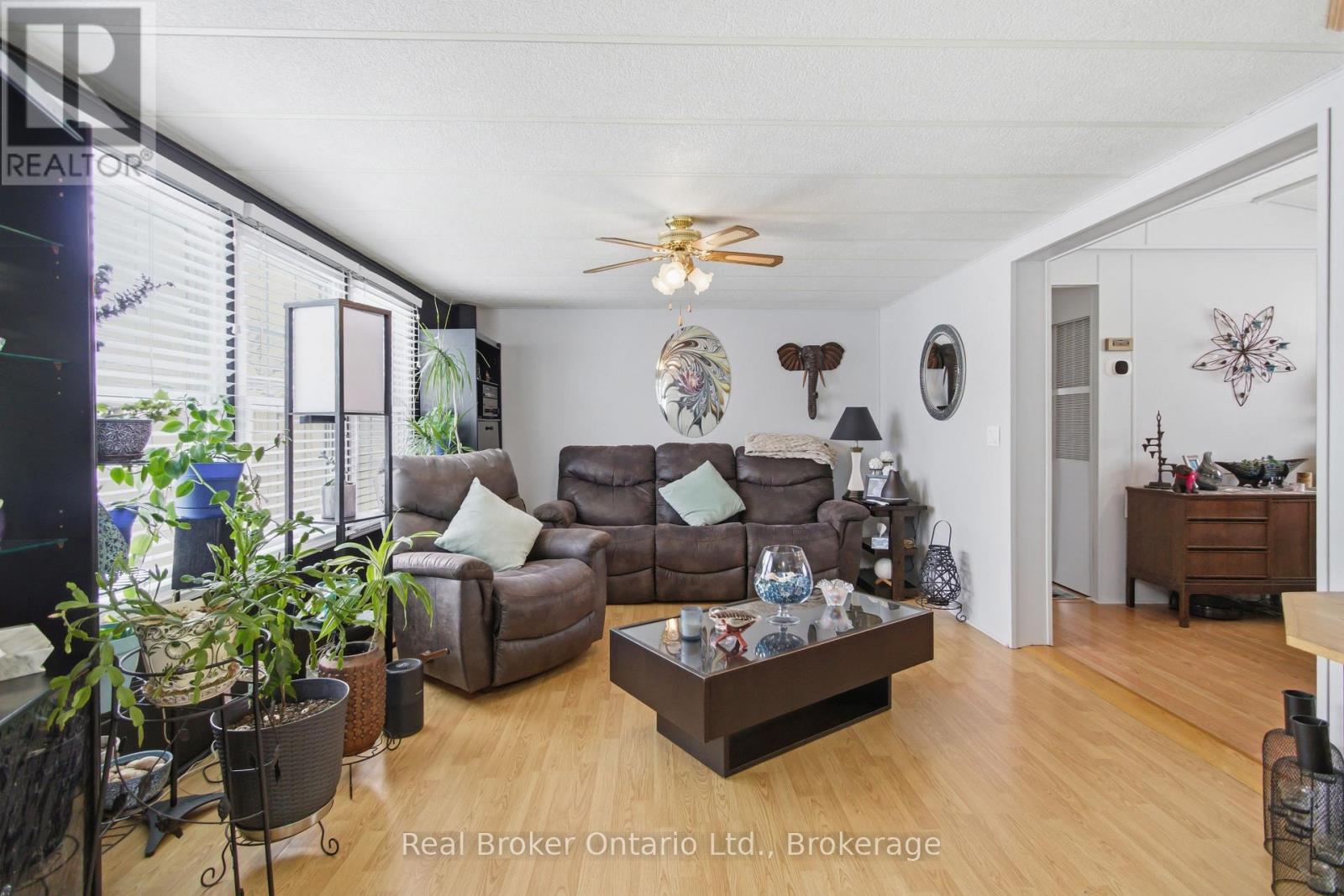 428 PINE PASS, Centre Wellington, Ontario, N1M2W5 — Photo 10