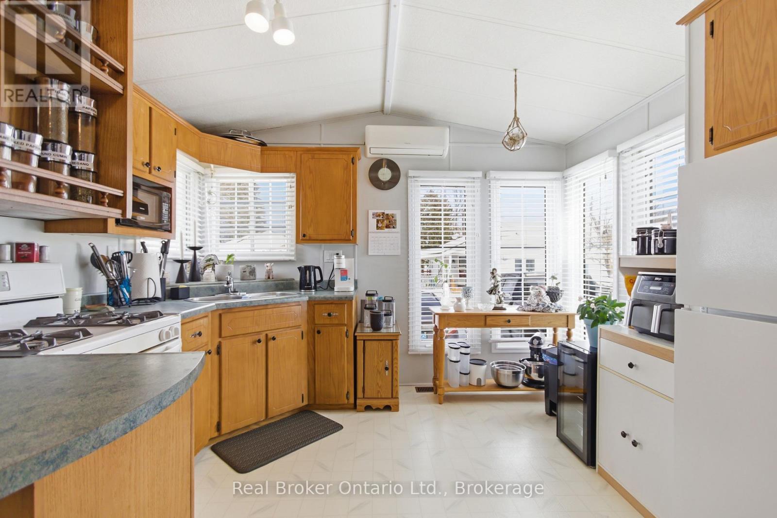 428 PINE PASS, Centre Wellington, Ontario, N1M2W5 — Photo 16