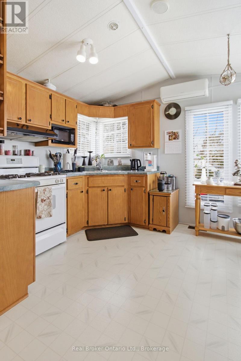 428 PINE PASS, Centre Wellington, Ontario, N1M2W5 — Photo 18