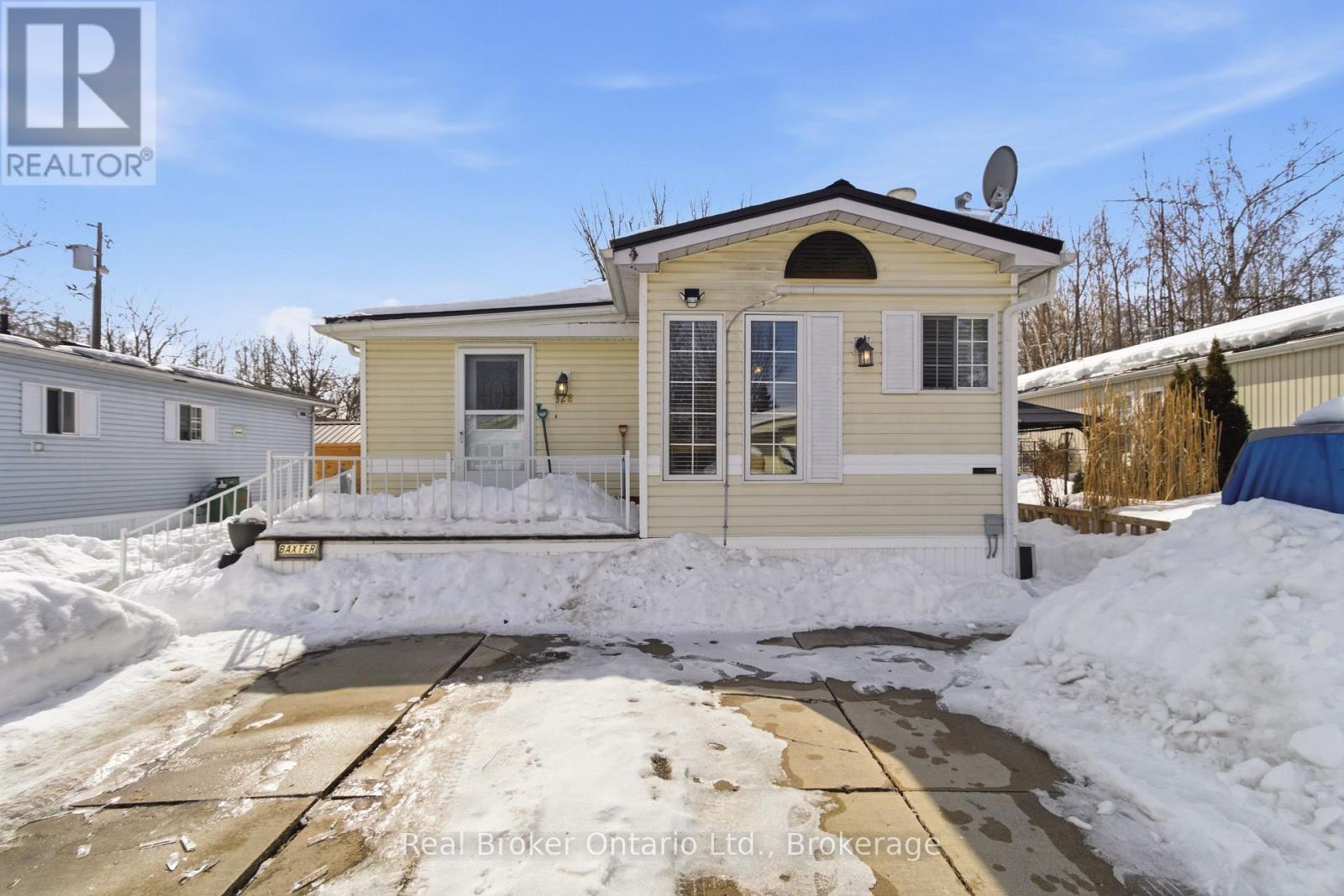 428 PINE PASS, Centre Wellington, Ontario, N1M2W5 — Photo 5