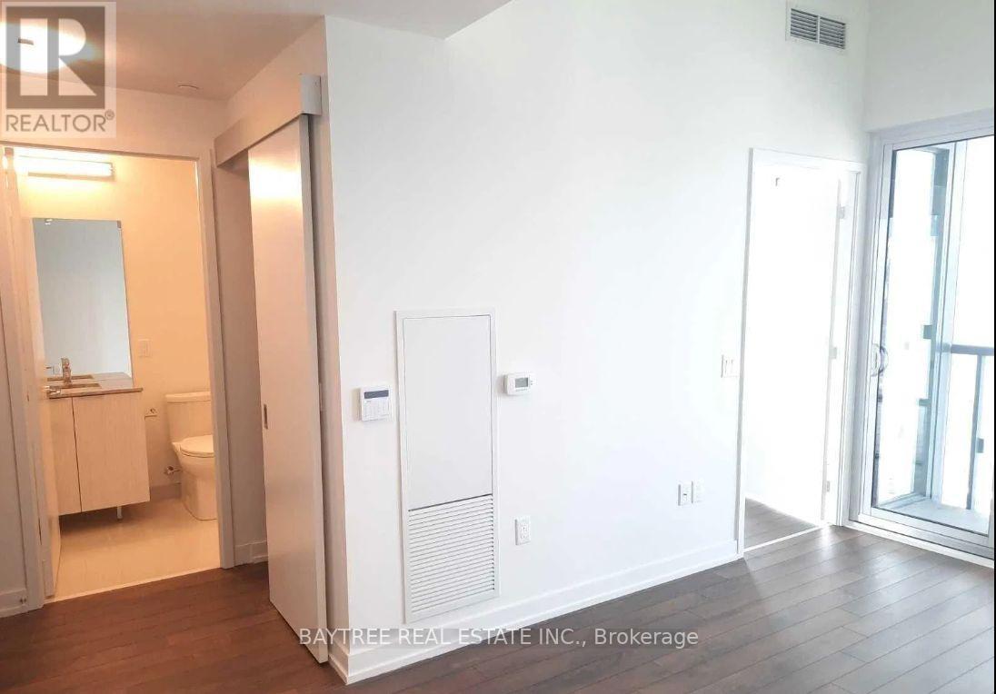 2216 - 158 FRONT STREET E, Toronto (Moss Park), Ontario, M5A0K9 — Photo 17