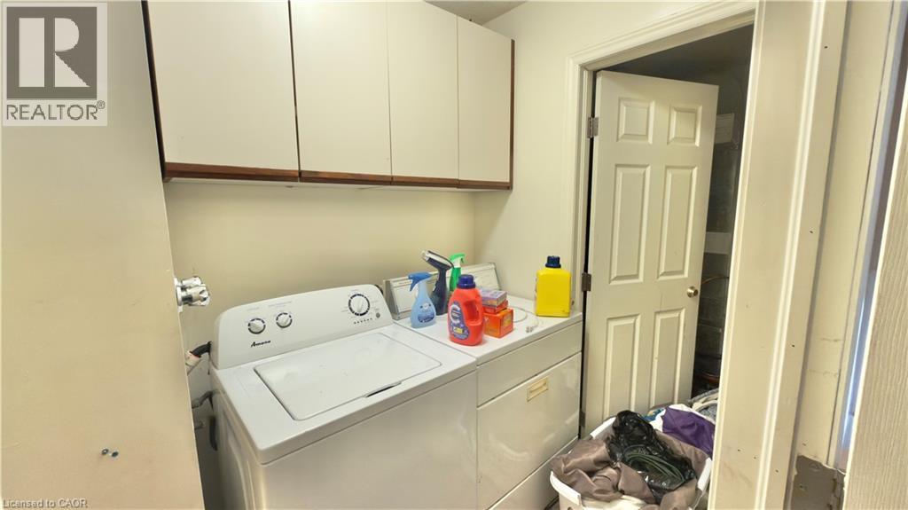 16 MARSHALL Street Unit# B, Waterloo, Ontario, N2J2T2 — Photo 7