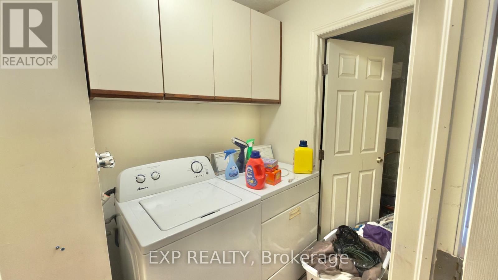 B - 16 MARSHALL STREET, Waterloo, Ontario, N2J2T2 — Photo 7