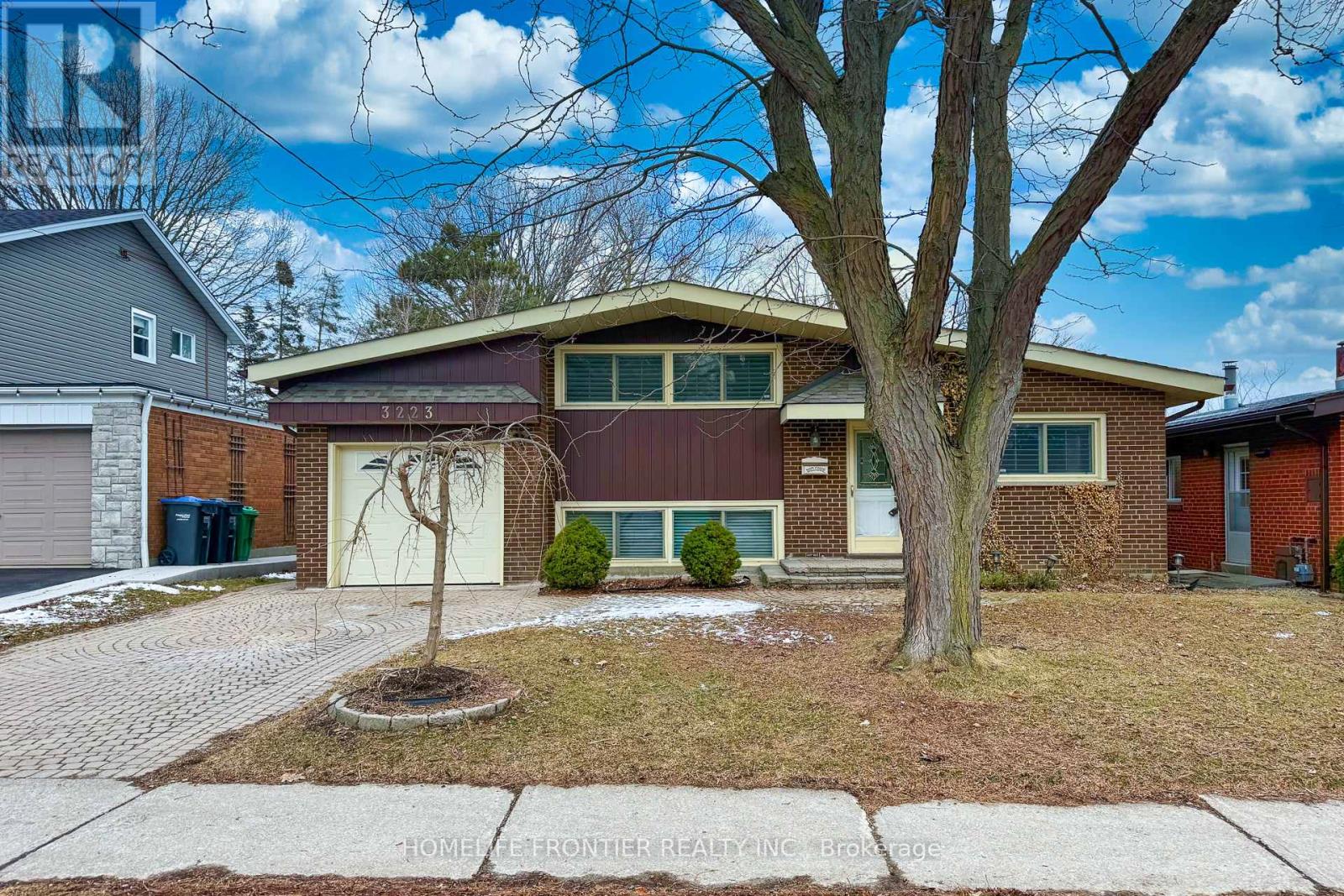 3223 CONSTITUTION BOULEVARD, Mississauga (Applewood), Ontario, L4Y2Z1 — Photo 2