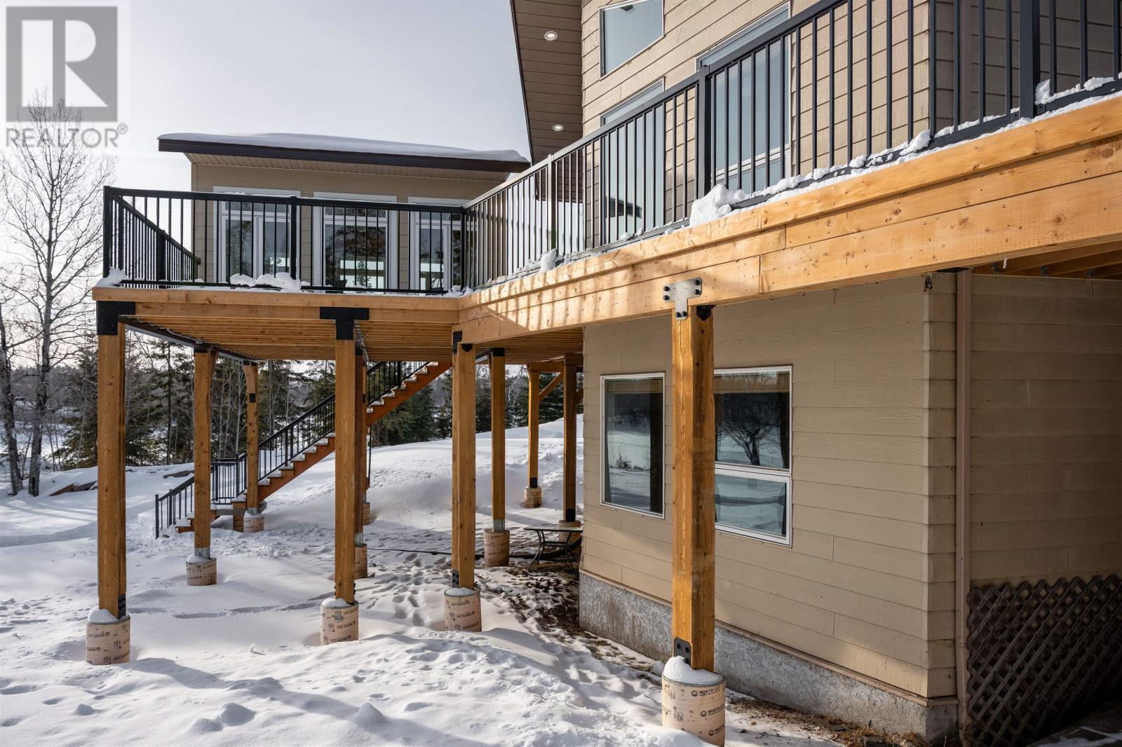 220D Phantom DR, Kenora, Ontario, P0X1C0 — Photo 2