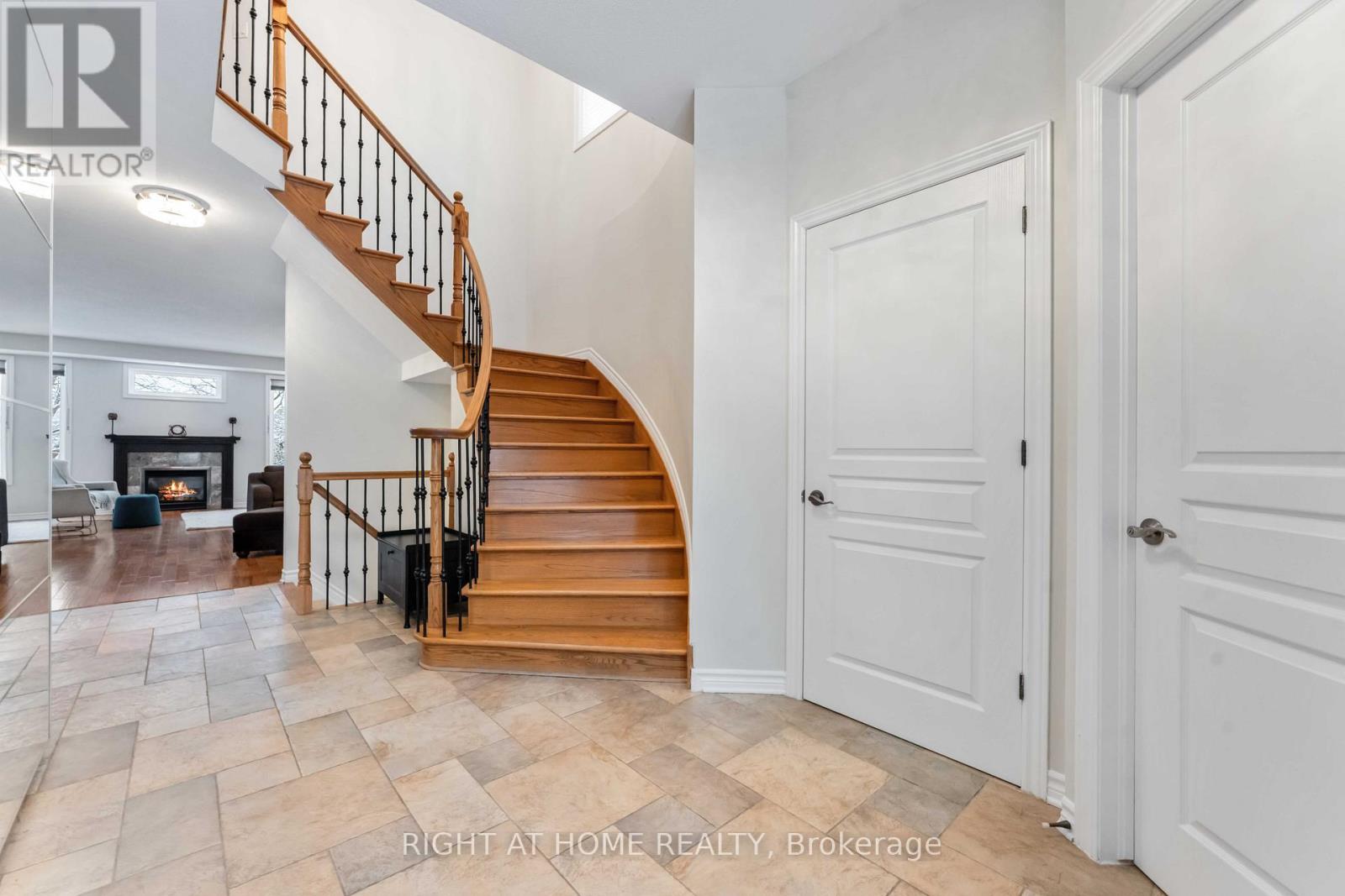 162 SALTSPRING PRIVATE, Ottawa, Ontario, K2M0B1 — Photo 6
