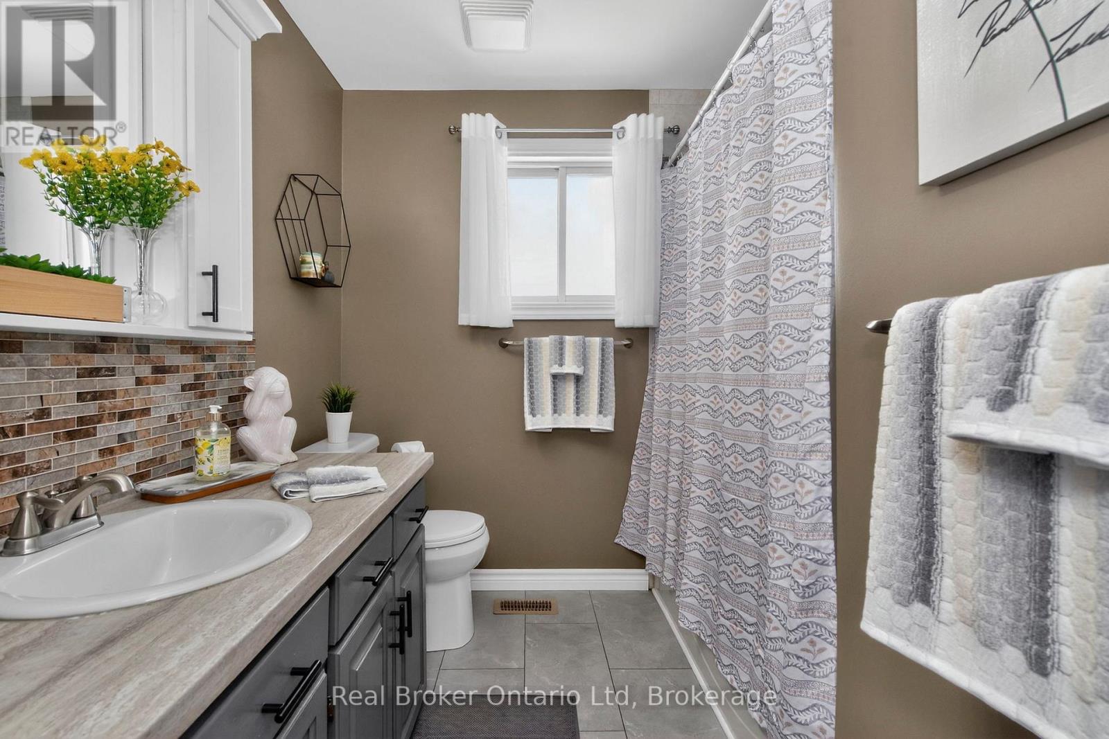 16 MUNDY AVENUE, Tiny, Ontario, L9M0B5 — Photo 7