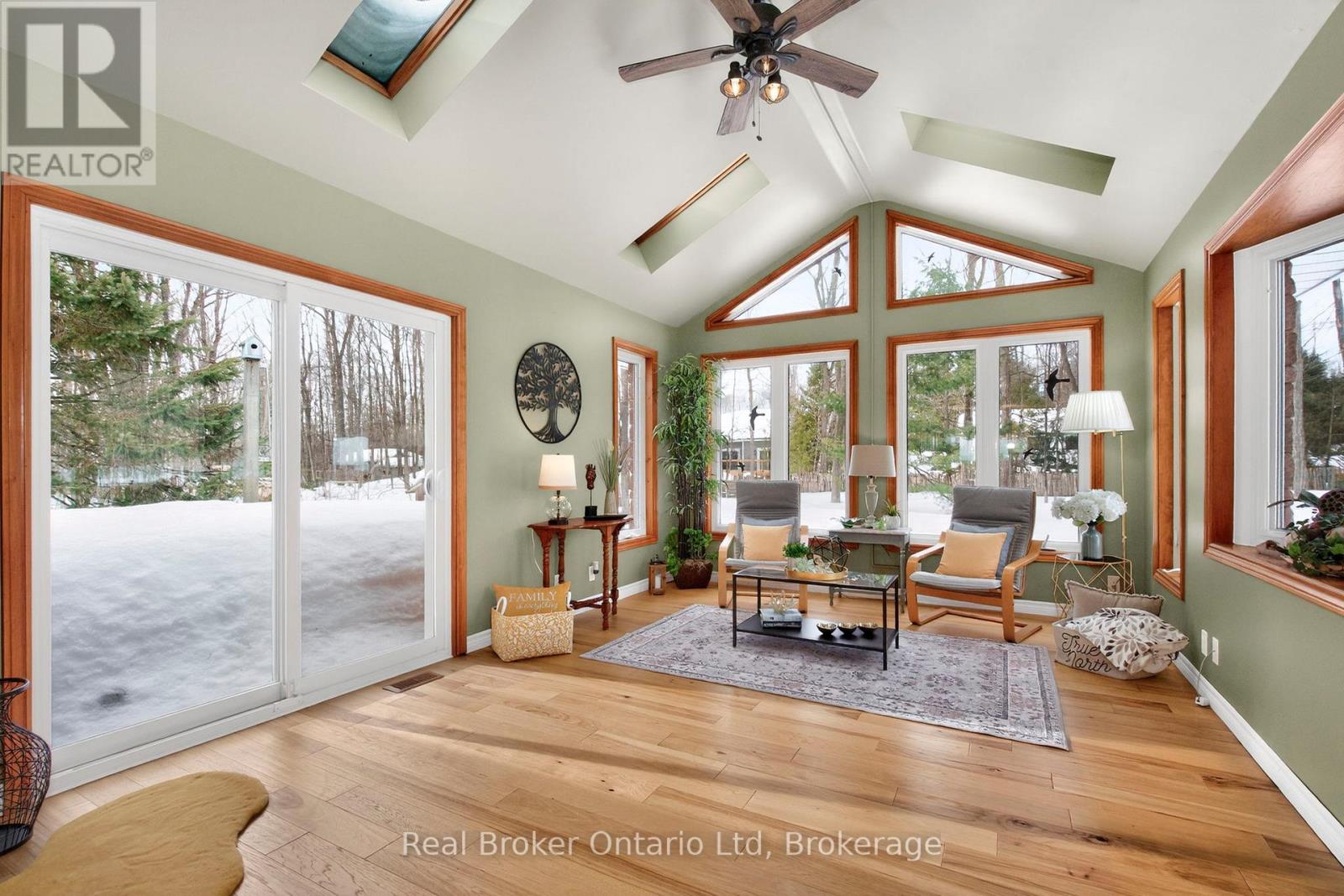 16 MUNDY AVENUE, Tiny, Ontario, L9M0B5 — Photo 9