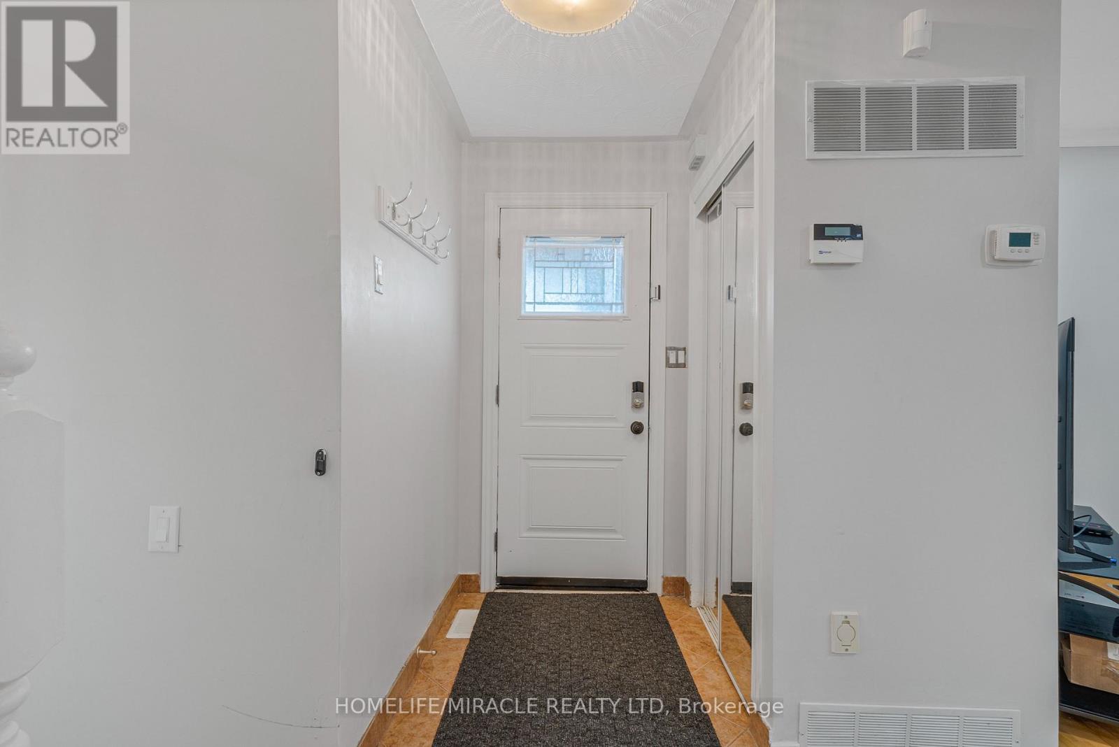 2 ENVOY BOULEVARD, Hamilton (Stoney Creek), Ontario, L8G4N1 — Photo 4