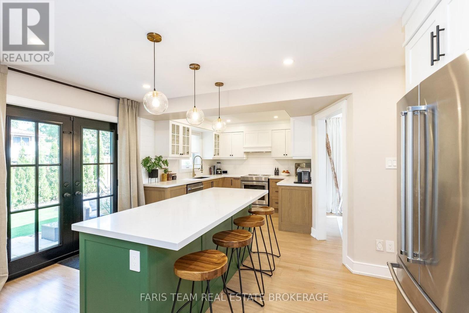 993 WHITNEY CRESCENT, Midland, Ontario, L4R5N3 — Photo 3