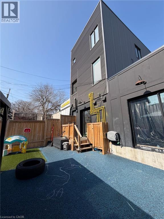 1415 GERRARD Street E, Toronto, Ontario, M4L1Z5 — Photo 8