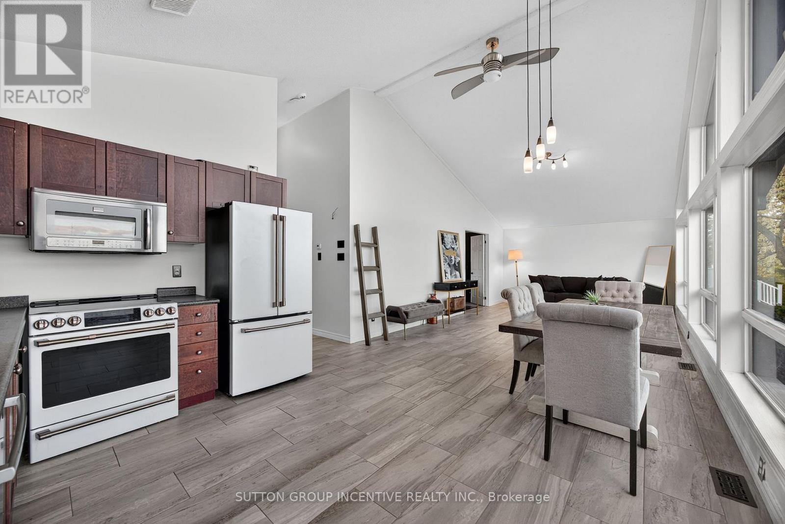 211 MOON POINT DRIVE, Oro-Medonte, Ontario, L3V6H1 — Photo 12