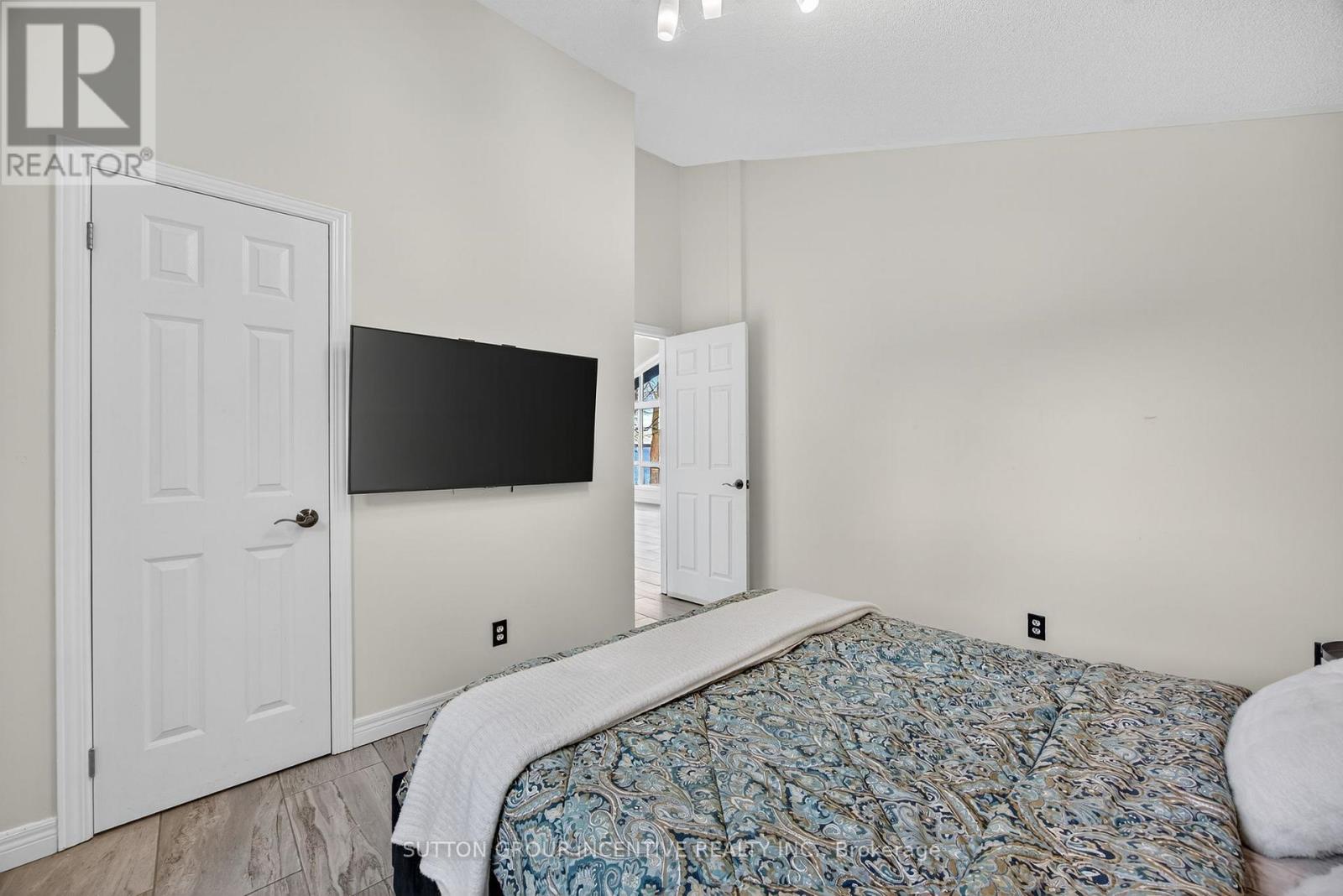 211 MOON POINT DRIVE, Oro-Medonte, Ontario, L3V6H1 — Photo 15