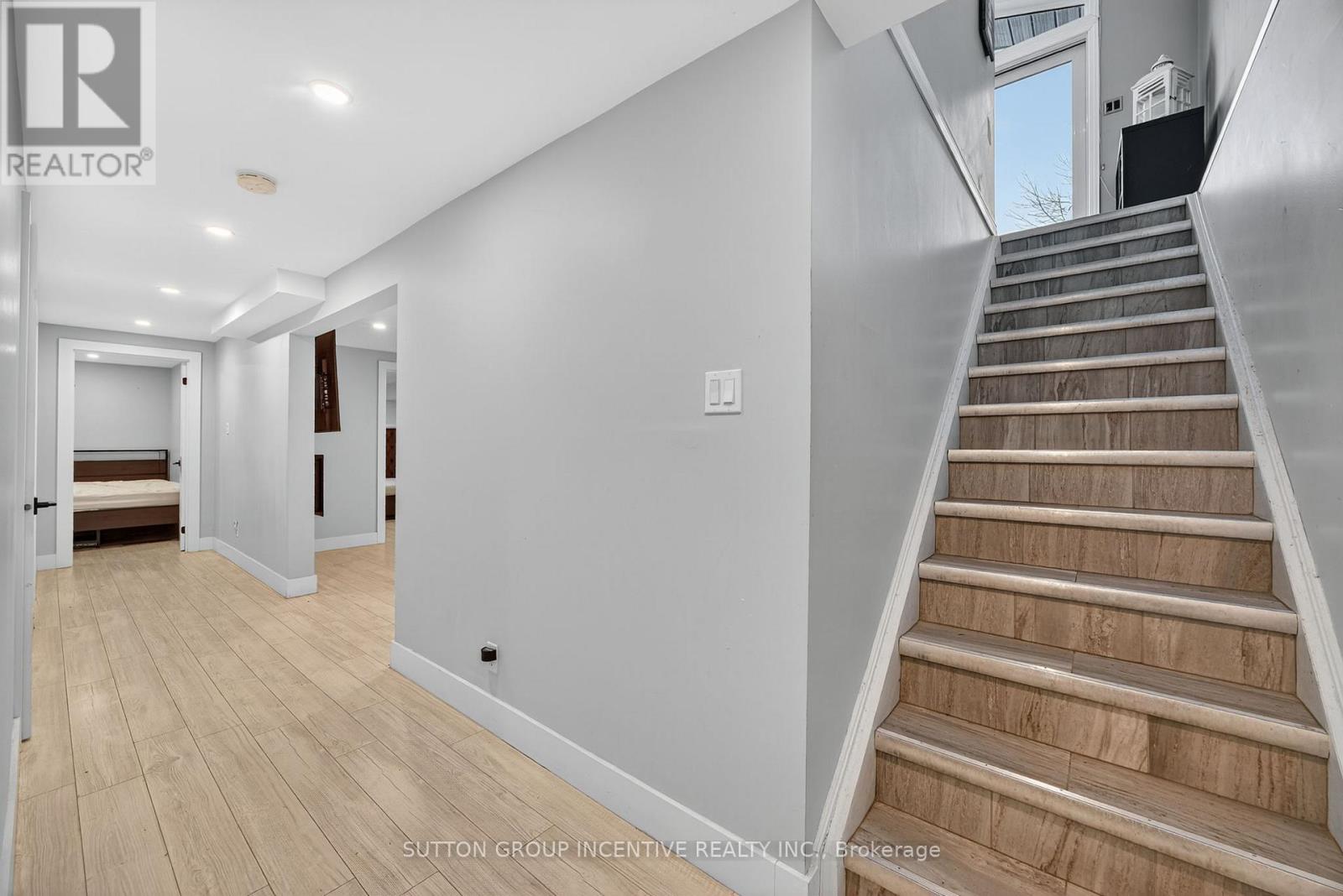 211 MOON POINT DRIVE, Oro-Medonte, Ontario, L3V6H1 — Photo 16