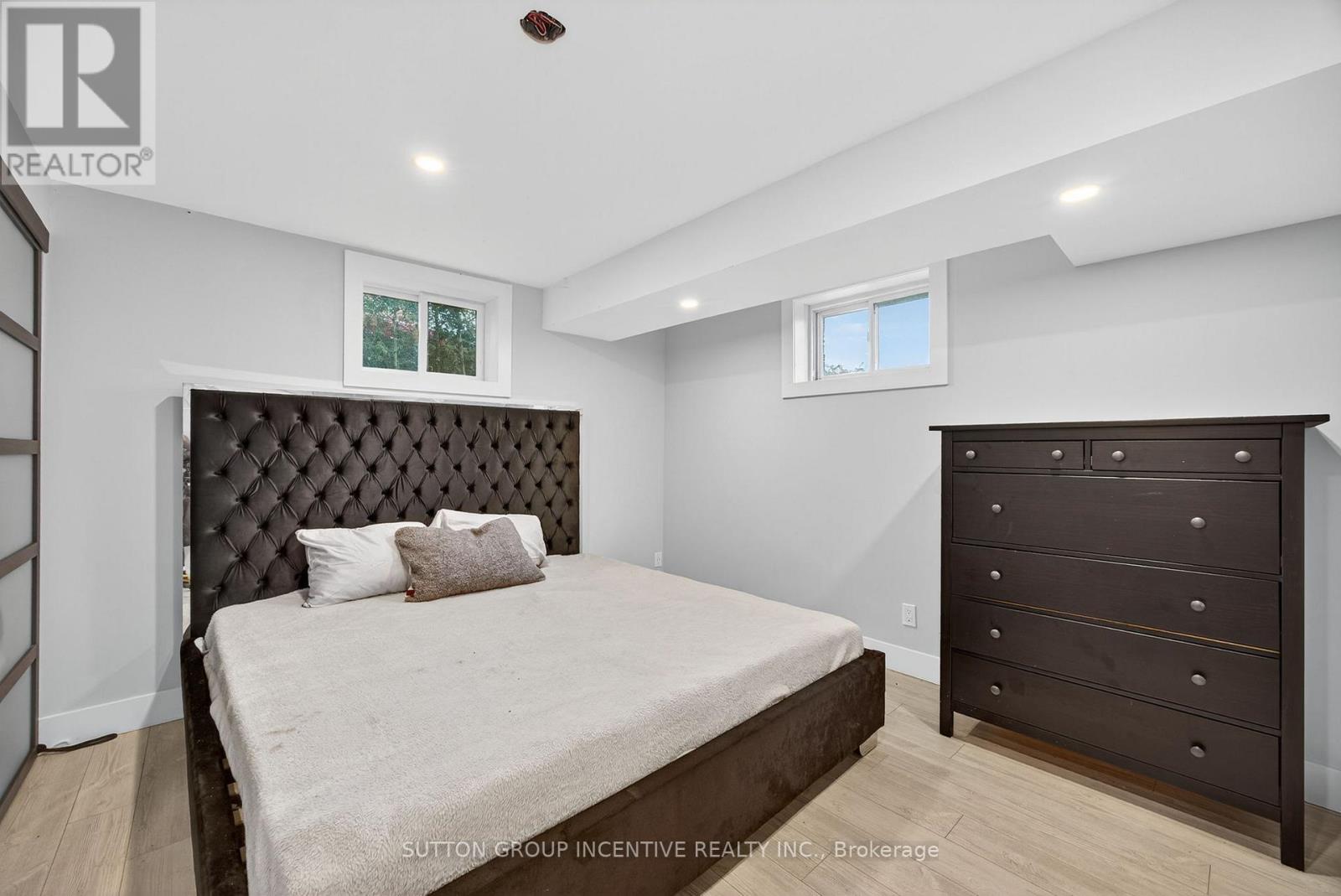 211 MOON POINT DRIVE, Oro-Medonte, Ontario, L3V6H1 — Photo 22