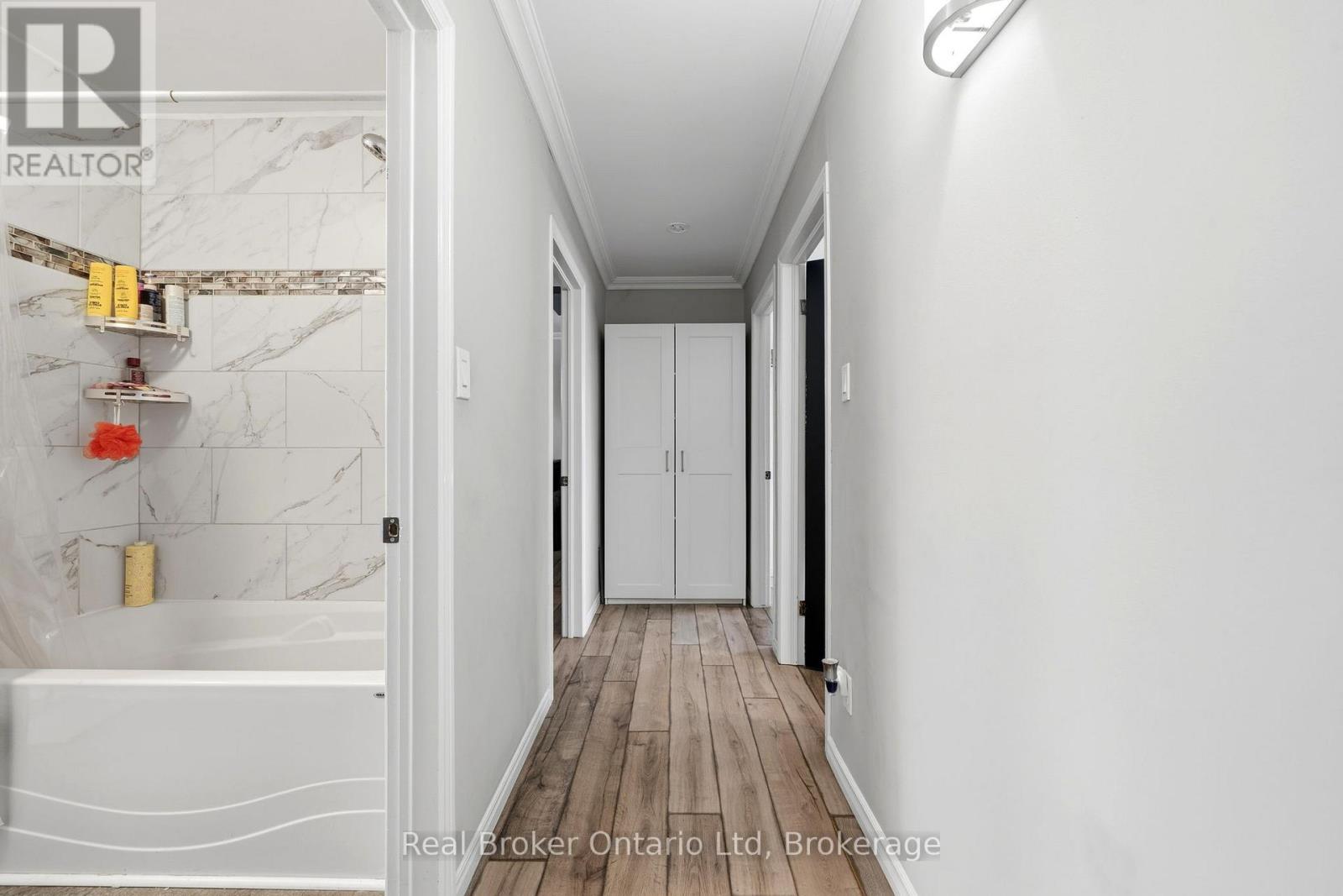 8271 93 HIGHWAY, Tiny (Wyebridge), Ontario, L0K2E1 — Photo 15