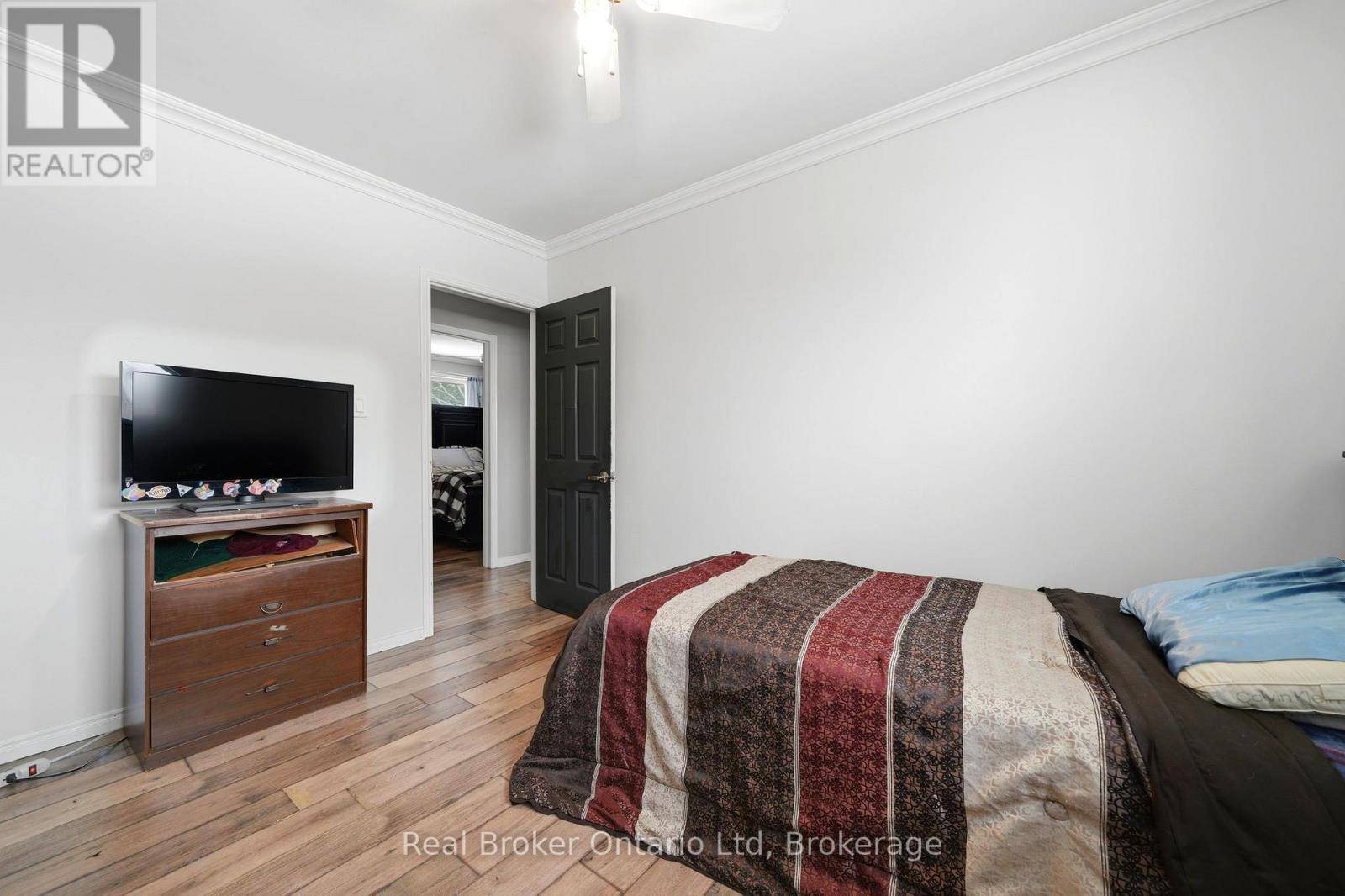 8271 93 HIGHWAY, Tiny (Wyebridge), Ontario, L0K2E1 — Photo 21