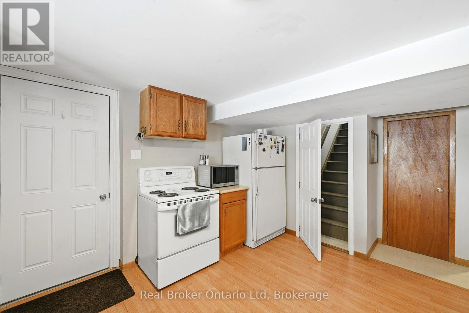 8271 93 HIGHWAY, Tiny (Wyebridge), Ontario, L0K2E1 — Photo 24